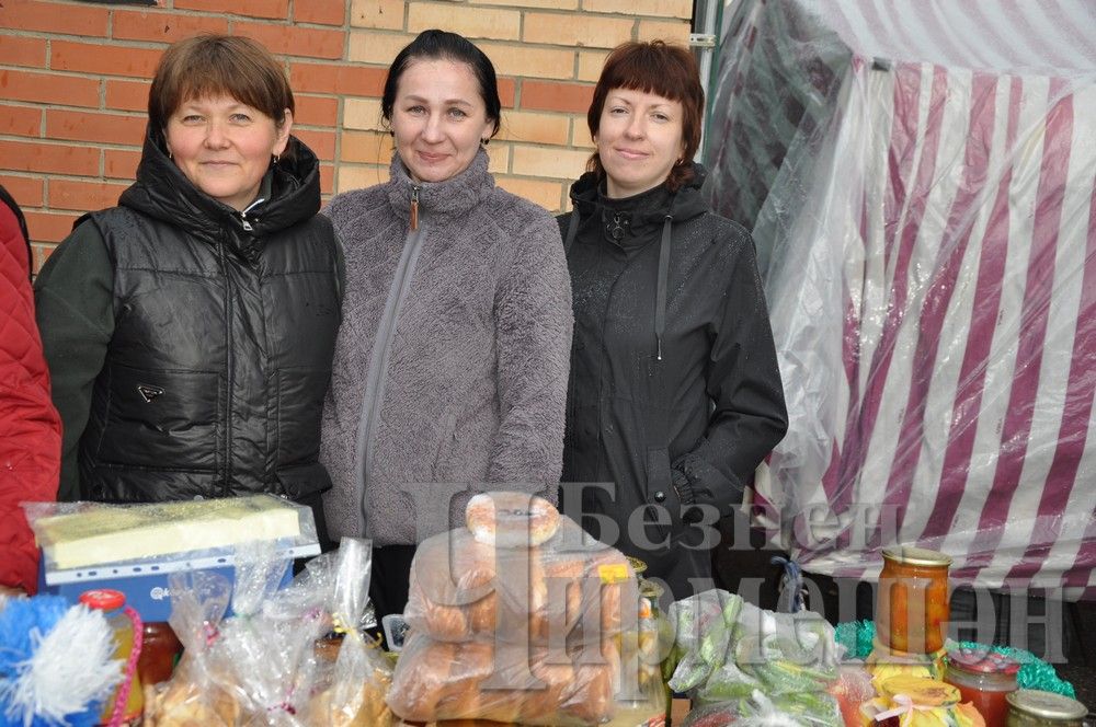 Вырученные на Ярмарках добра средства, Черемшанские школы отправят  в зону СВО