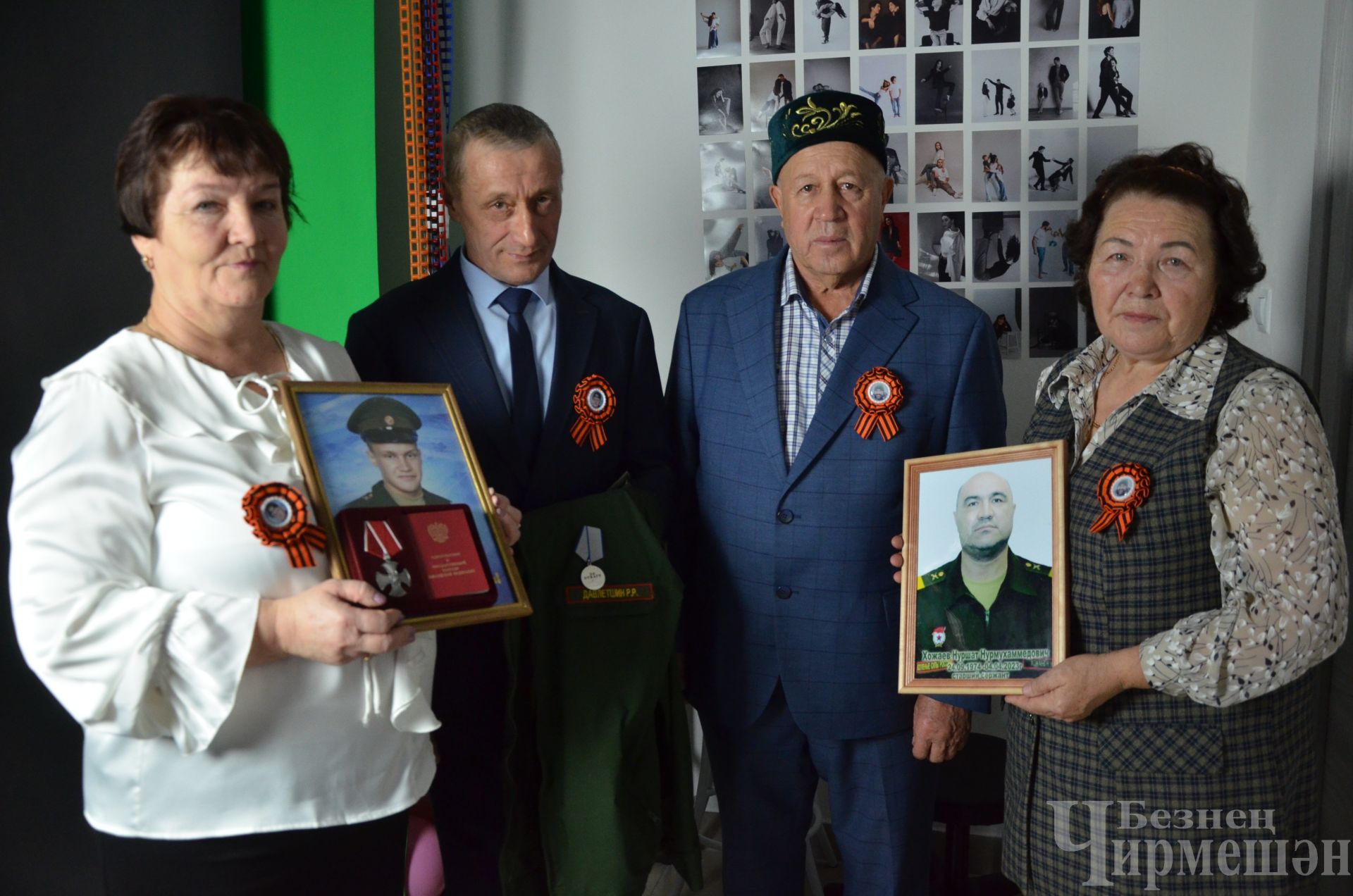 Чирмешәндә СВО геройлары әниләрен фотосессиягә дәштеләр