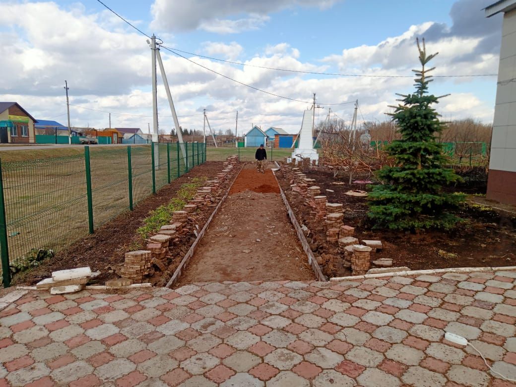 Чирмешәндә  Бөек Җиңүнең 80 еллыгы алдыннан  авыллардагы һәйкәлләрне яңарттылар