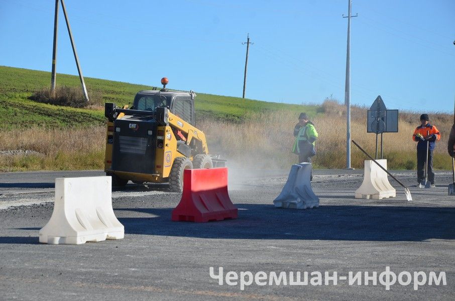 Чирмешәнне әйләнеп узу юлының икенче өлешенә бер кат асфальт түшәделәр