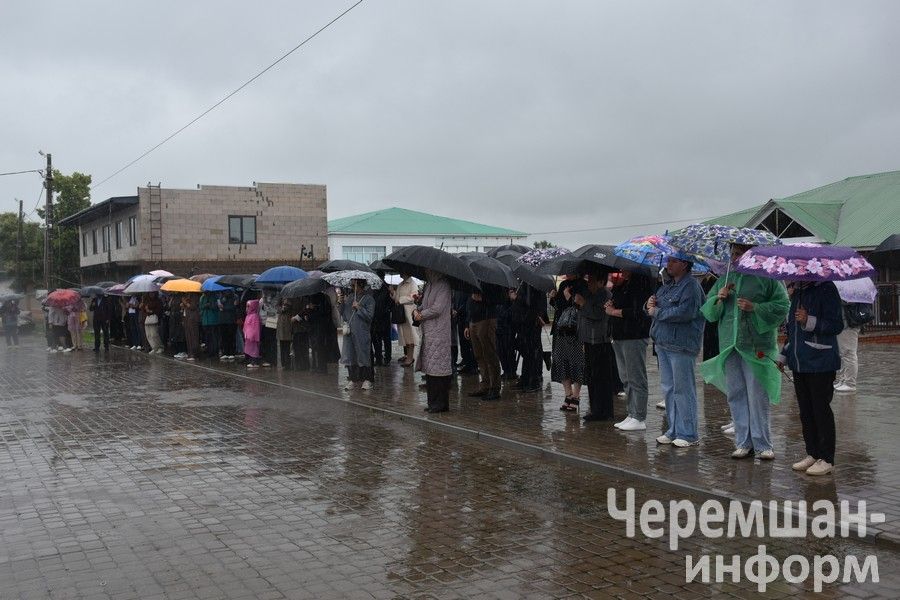 Хәтер һәм кайгы көне уңаеннан Чирмешәндә митинг үткәрделәр