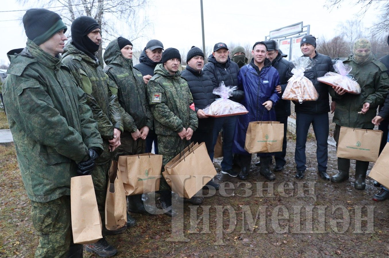 Черемшанская делегация - у мобилизованных земляков (ФОТОРЕПОРТАЖ)