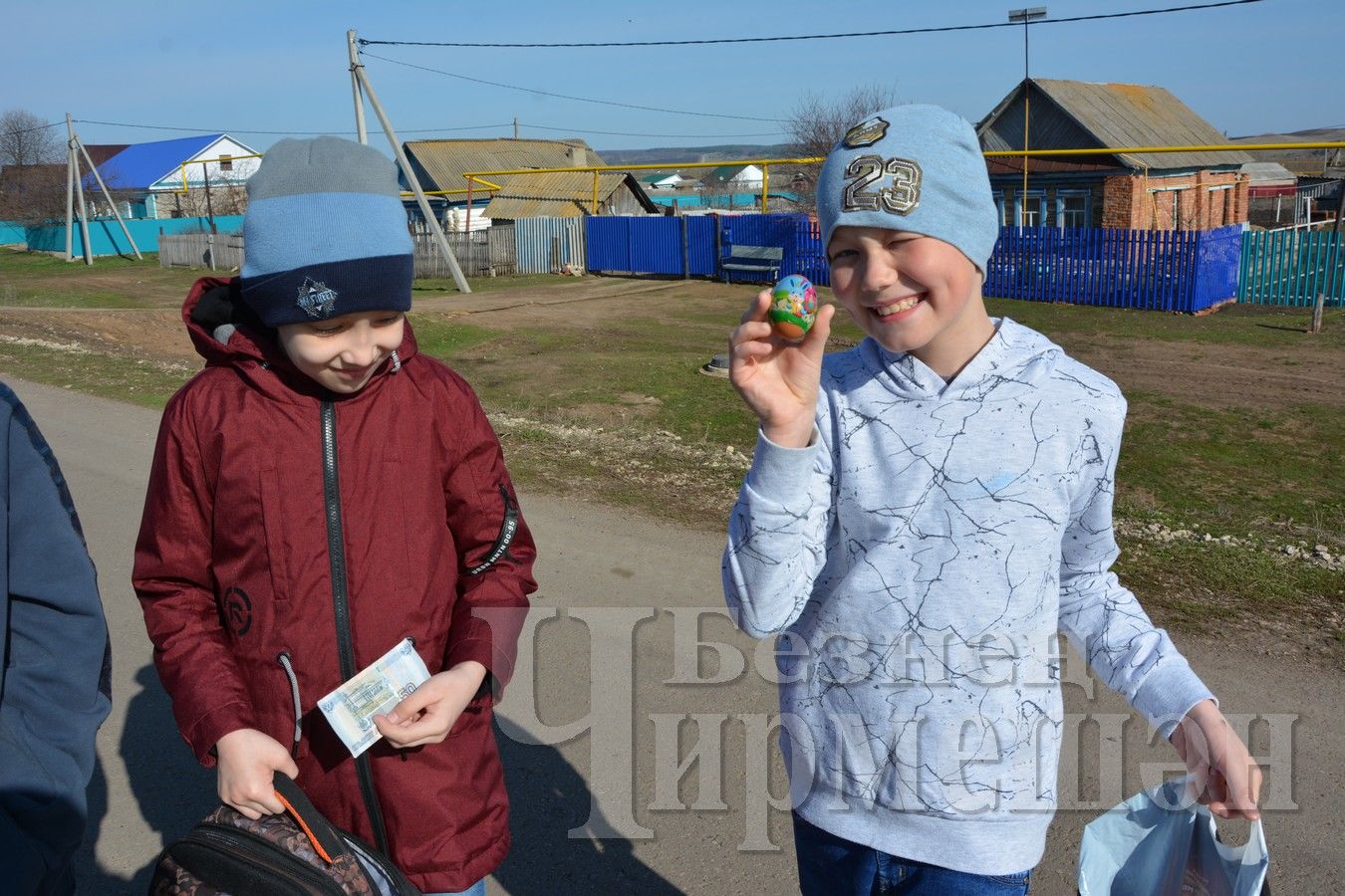 В Черемшане на Пасху дети собирали яйца (ФОТОРЕПОРТАЖ)