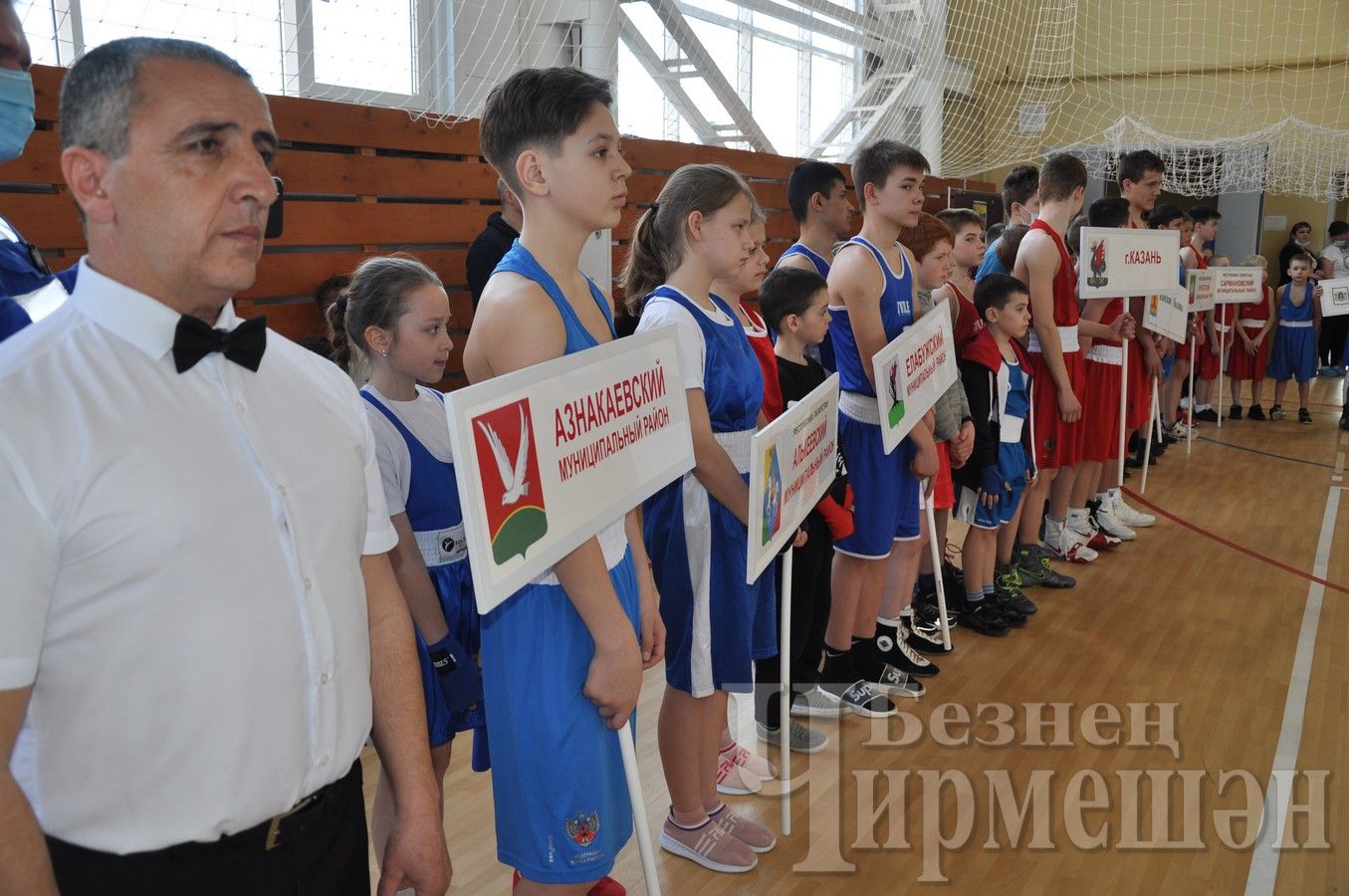 В Черемшане проходит турнир по боксу (ФОТОРЕПОРТАЖ)