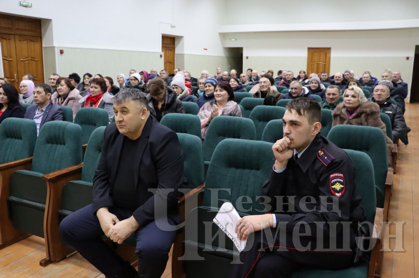 В Старом Кадееве прошел сход граждан (ФОТОРЕПОРТАЖ)