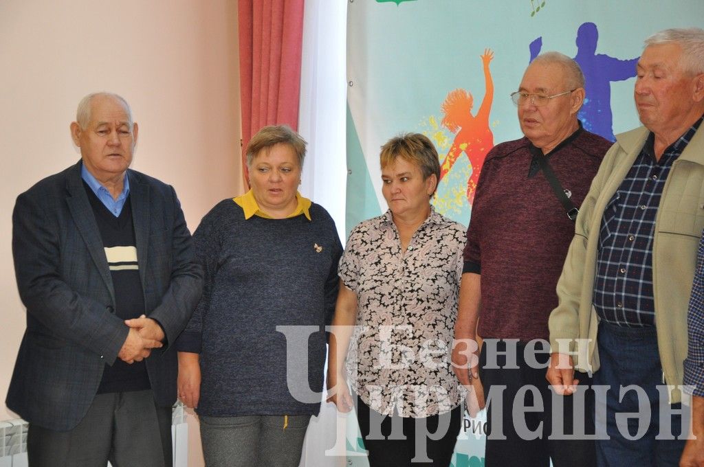 В Черемшане в честь Дня пожилых организовали шахматный турнир (ФОТОРЕПОРТАЖ)