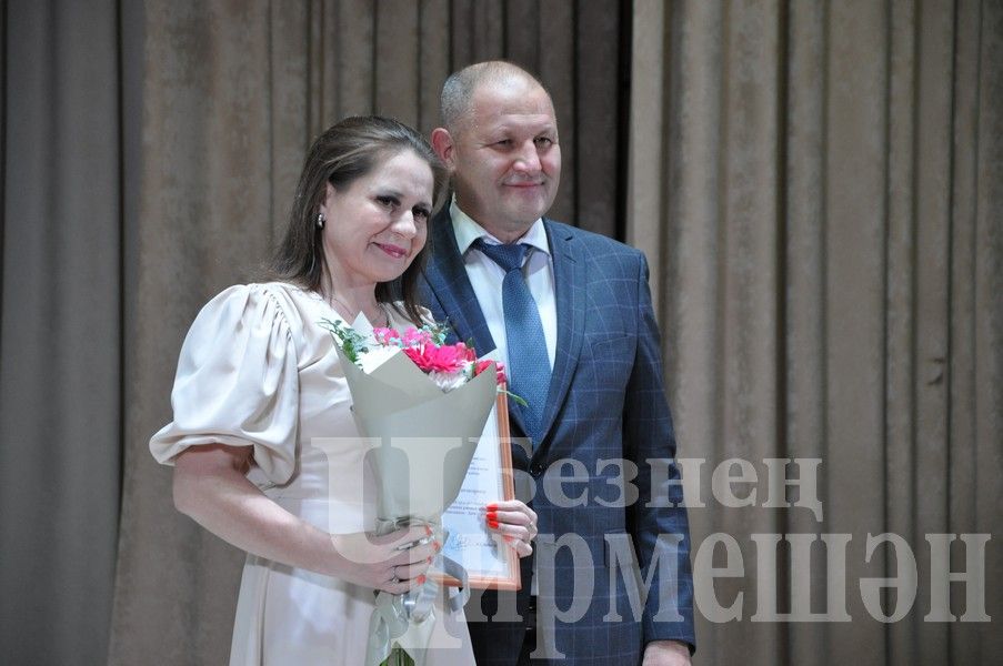 В Черемшане в День учителя организовали большой праздник (ФОТОРЕПОРТАЖ)