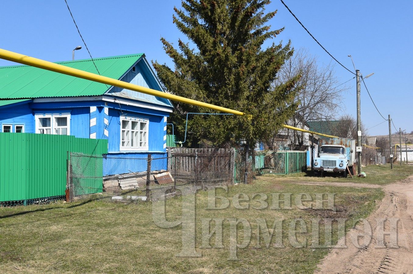 На многих улицах Беркет Ключа царит порядок (ФОТОРЕПОРТАЖ)