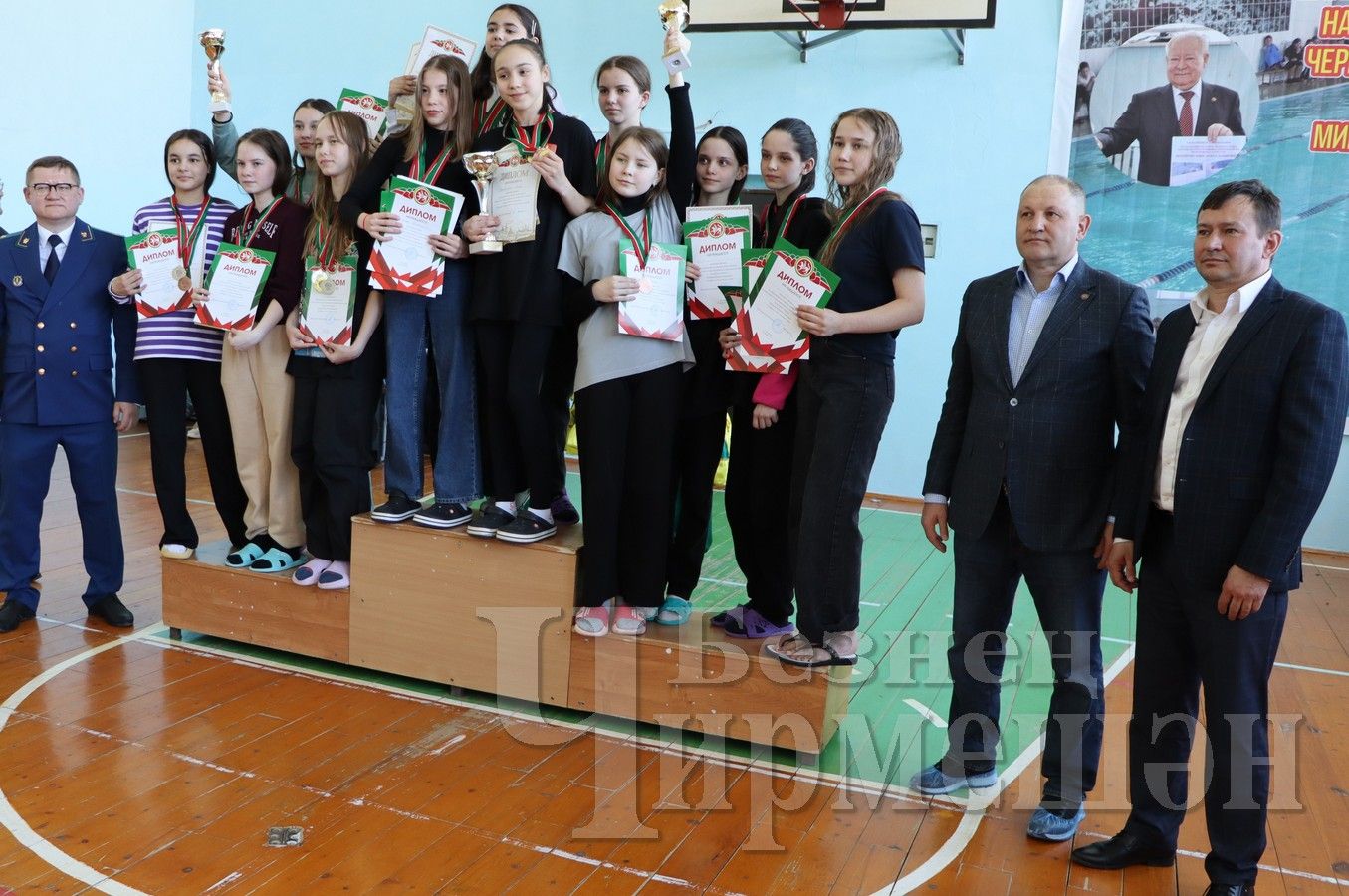 В Лашманке прошли соревнования за призы бывшего главы района (ФОТОРЕПОРТАЖ)