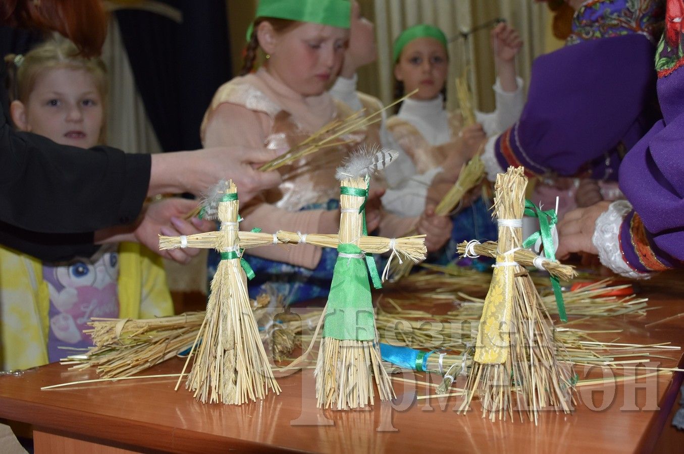 Шешминкада узган Рус мәдәнияте көнендә "Стригушка" курчагы ясадылар (ФОТОРЕПОРТАЖ)