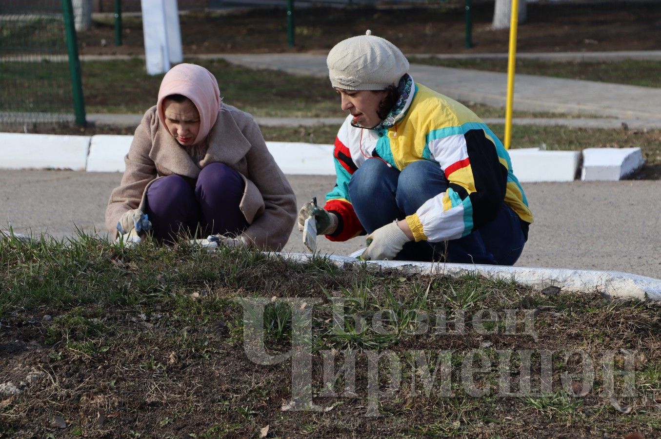 В редакции районной газеты - очередной субботник (ФОТОРЕПОРТАЖ)