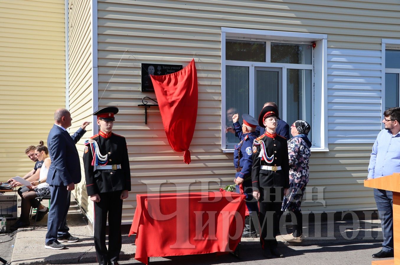 В Кутеме открыли мемориальную доску в память о защитнике Отечества (ФОТОРЕПОРТАЖ)