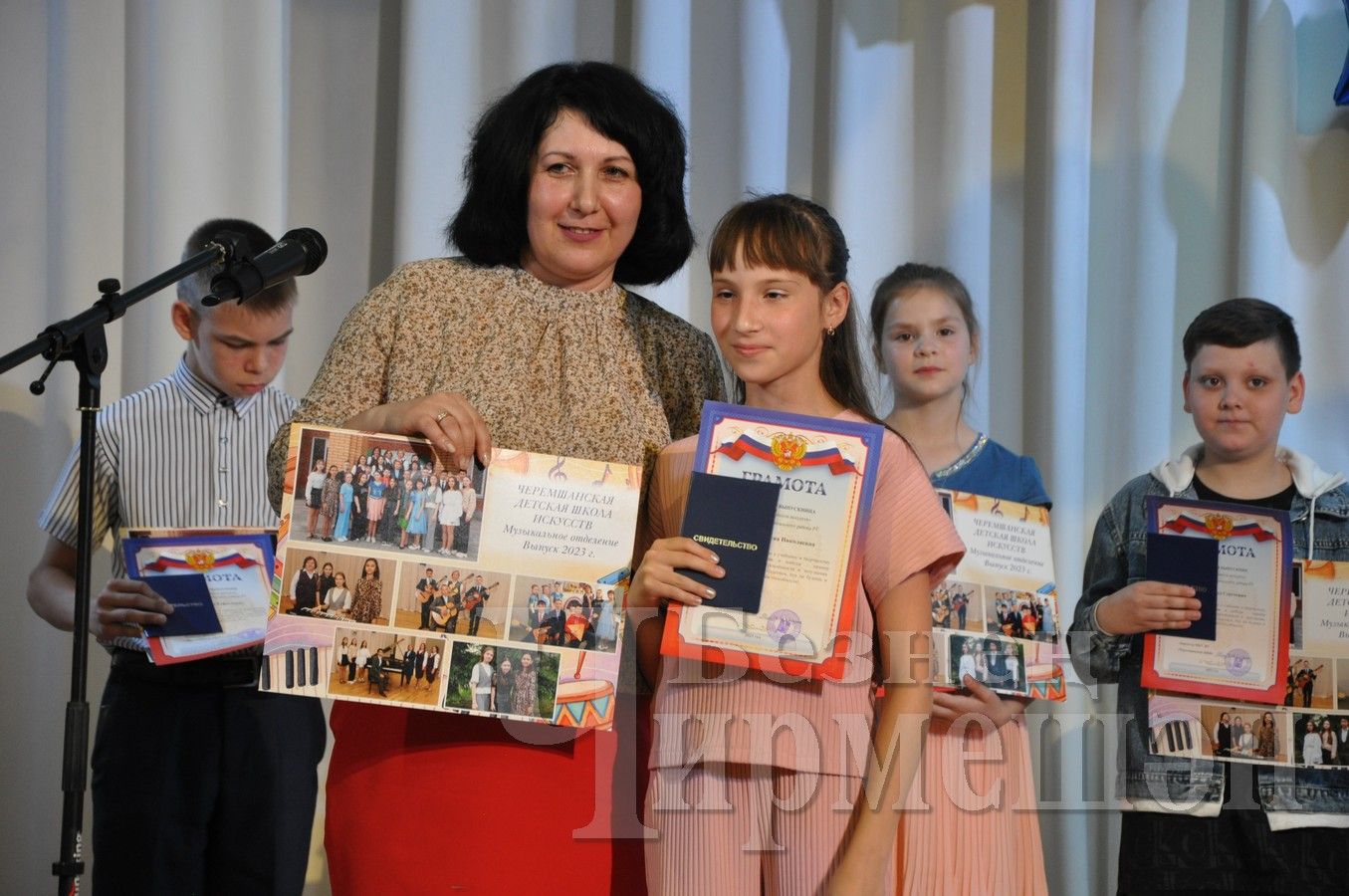 В Черемшане в Детской школе искусств прошел выпускной вечер (ФОТОРЕПОРТАЖ)