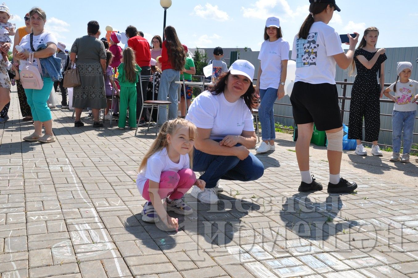 Чирмешәндә Халыкара балаларны яклау көнен бәйрәм иттеләр (ФОТОРЕПОРТАЖ)