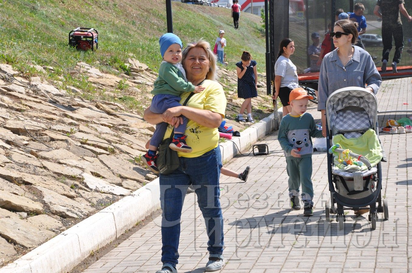 Чирмешәндә Халыкара балаларны яклау көнен бәйрәм иттеләр (ФОТОРЕПОРТАЖ)