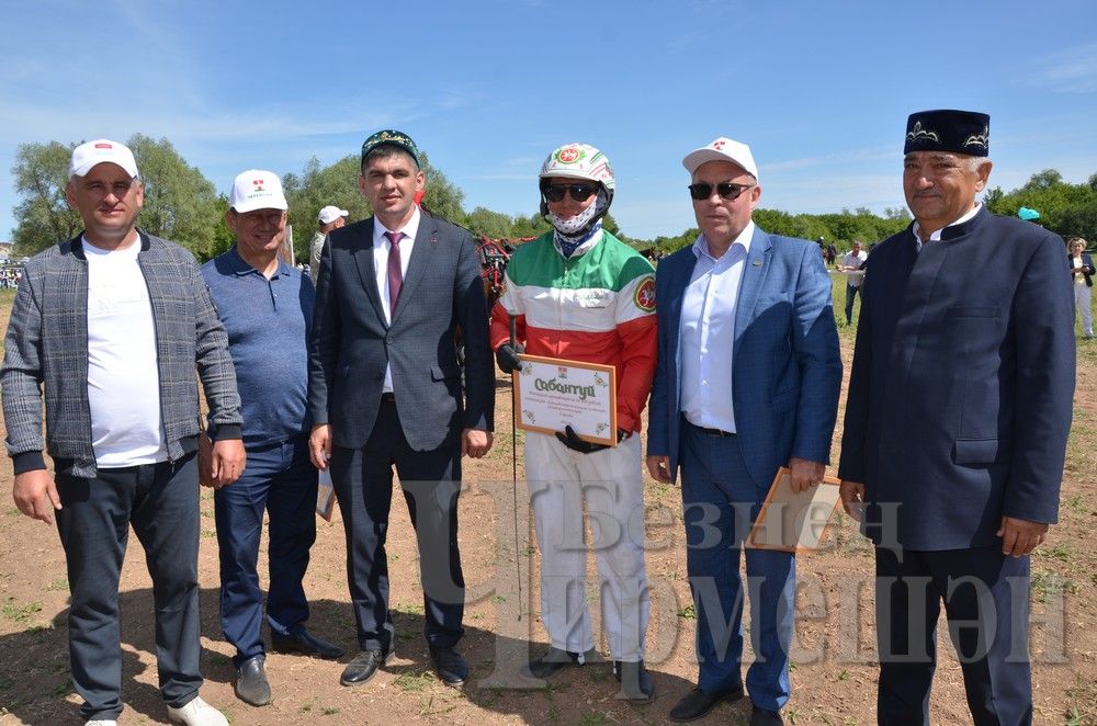 Сабантуй в Черемшане: конные скачки