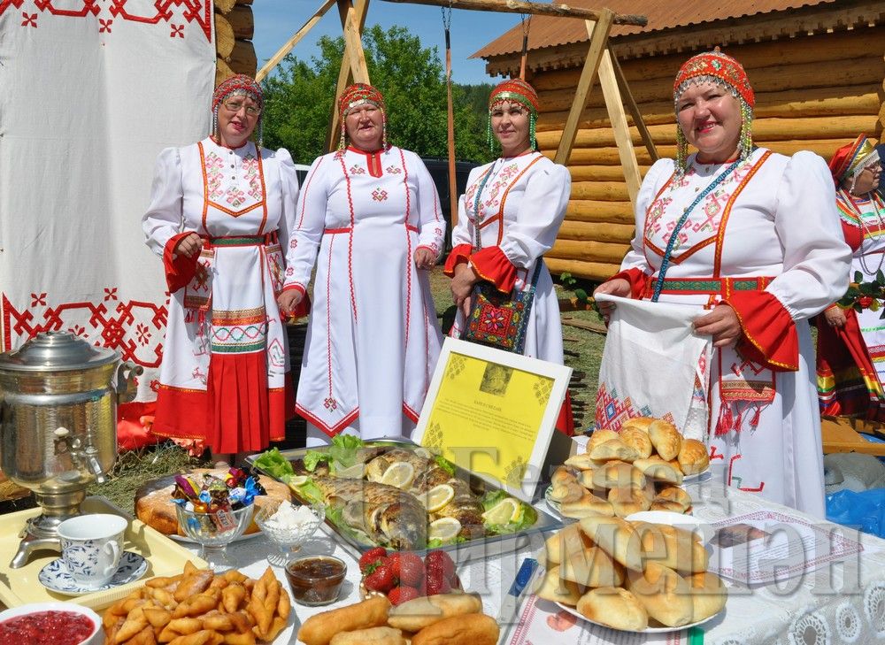 Сабантуй в Черемшане: национальные подворья