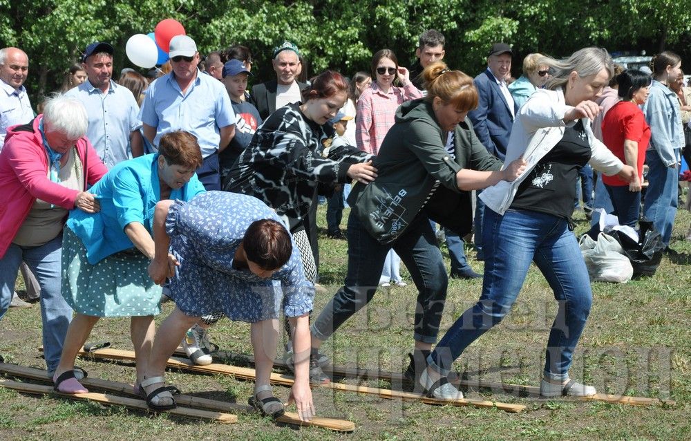 Сабантуй в Черемшане: национальные игры и борьба