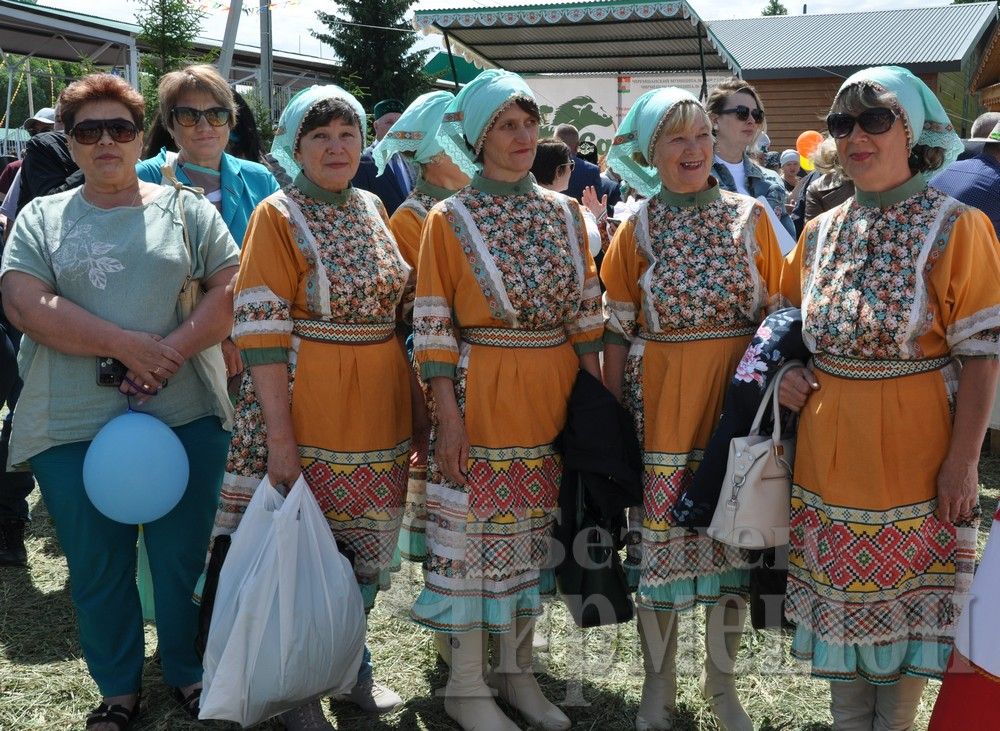 Сабантуй в Черемшане: национальные подворья