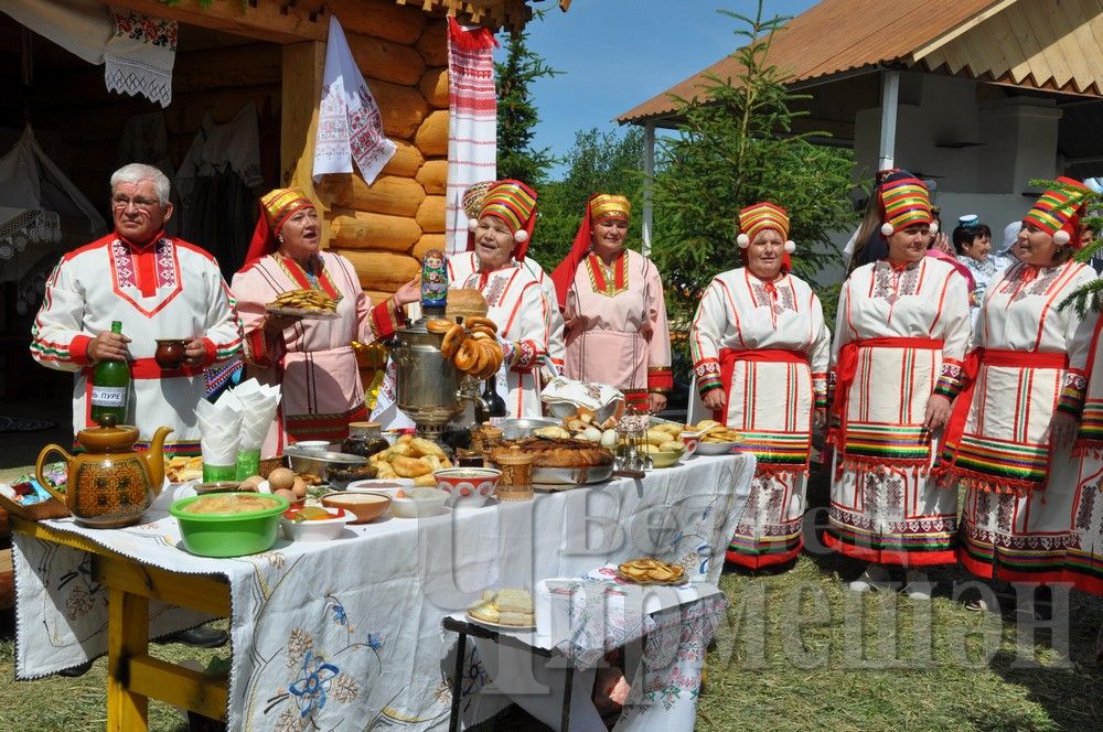 Сабантуй в Черемшане: национальные подворья