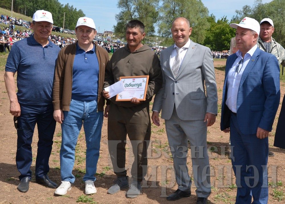 Сабантуй в Черемшане: конные скачки