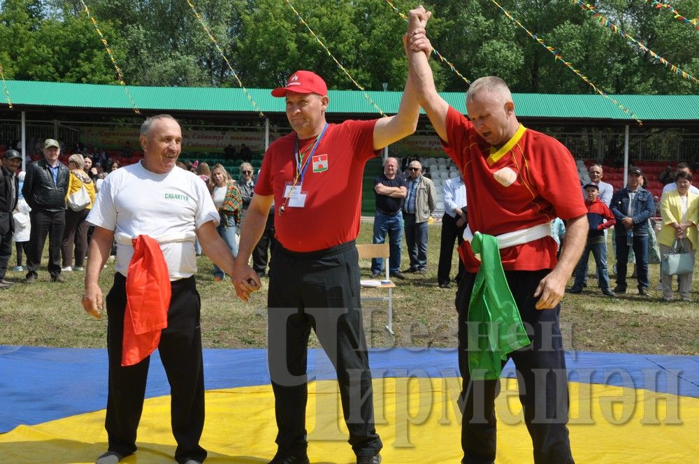 Сабантуй в Черемшане: национальные игры и борьба