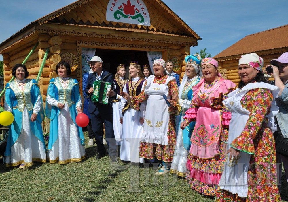 Сабантуй в Черемшане: национальные подворья