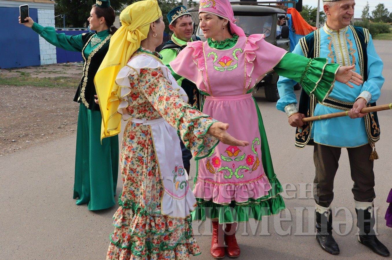 Чирмешәндә Сөлге җыйдылар (ФОТОРЕПОРТАЖ)