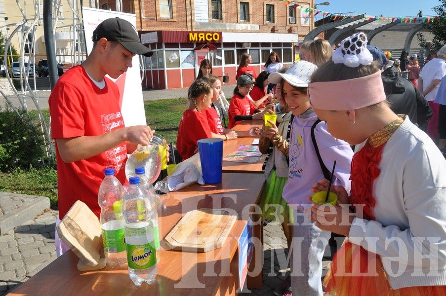 В Черемшане прошла акция "Помоги собраться в школу!" (ФОТОРЕПОРТАЖ)