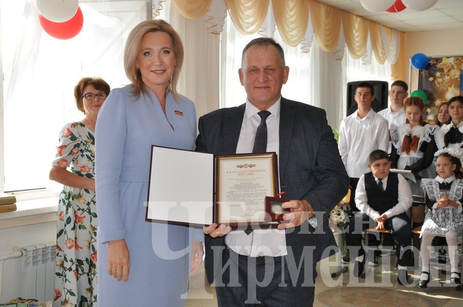 В школе Беркет Ключа прошел День знаний (ФОТОРЕПОРТАЖ)