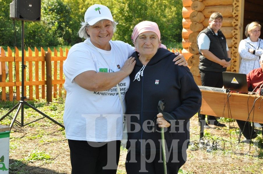 В Черемшане прошел фестиваль по скандинавской ходьбе (ФОТОРЕПОРТАЖ)