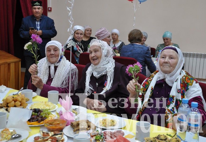 В Беркет Ключе отпраздновали День пожилых (ФОТОРЕПОРТАЖ)