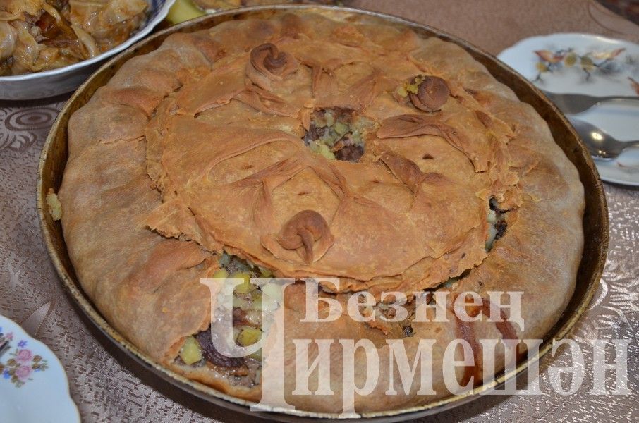 Кызыл Ярдан 100 яшьлек Мөнирә Гурьеваны Өлкәннәр көне белән тәбрикләделәр (ФОТОРЕПОРТАЖ)