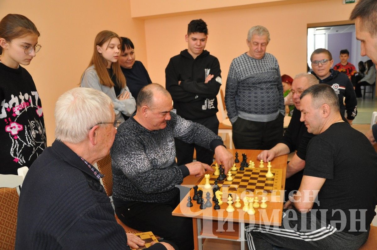 В молодежном центре "Орион" состоялся шахматный турнир (ФОТОРЕПОРТАЖ)