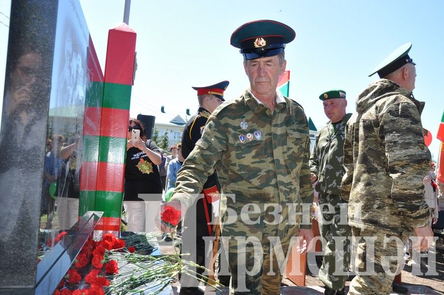 В Черемшане открыли памятник пограничникам (ФОТОРЕПОРТАЖ)