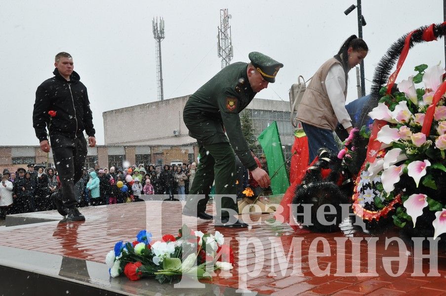 В Черемшане состоялся митинг в честь Дня Победы (ФОТОРЕПОРТАЖ)