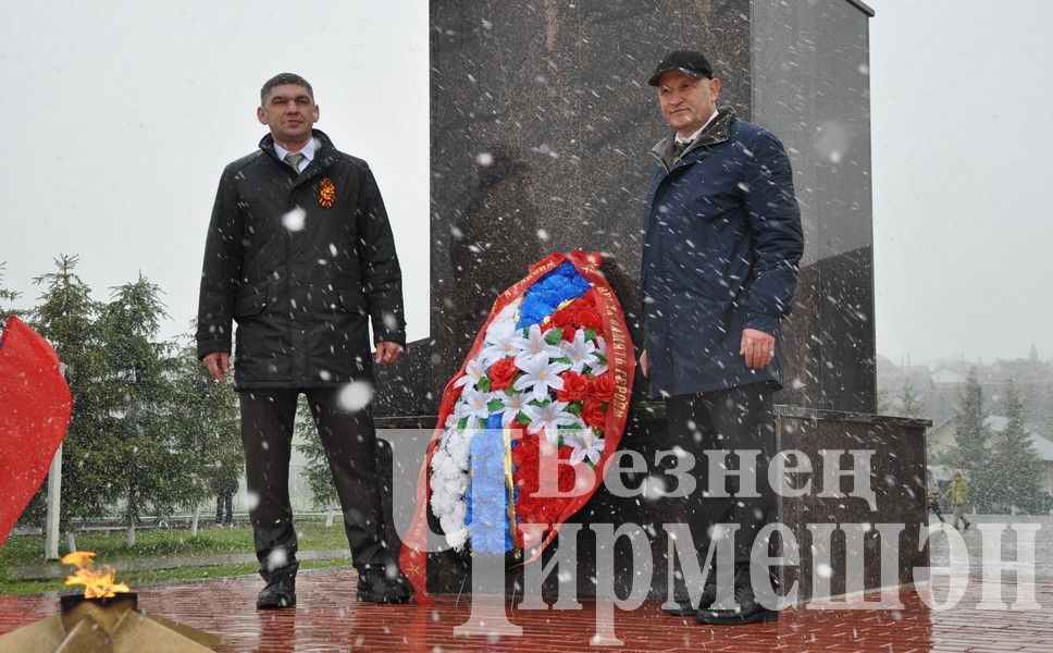 В Черемшане состоялся митинг в честь Дня Победы (ФОТОРЕПОРТАЖ)