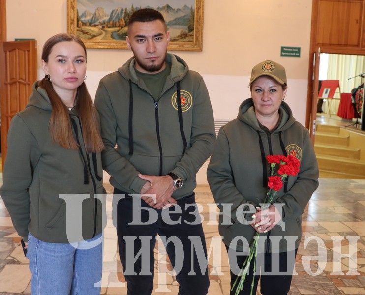 В селе Туйметкино прошел митинг по перезахоронению останков Габдуллы Ашрапова, погибшего в 1941 году (ФОТОРЕПОРТАЖ)