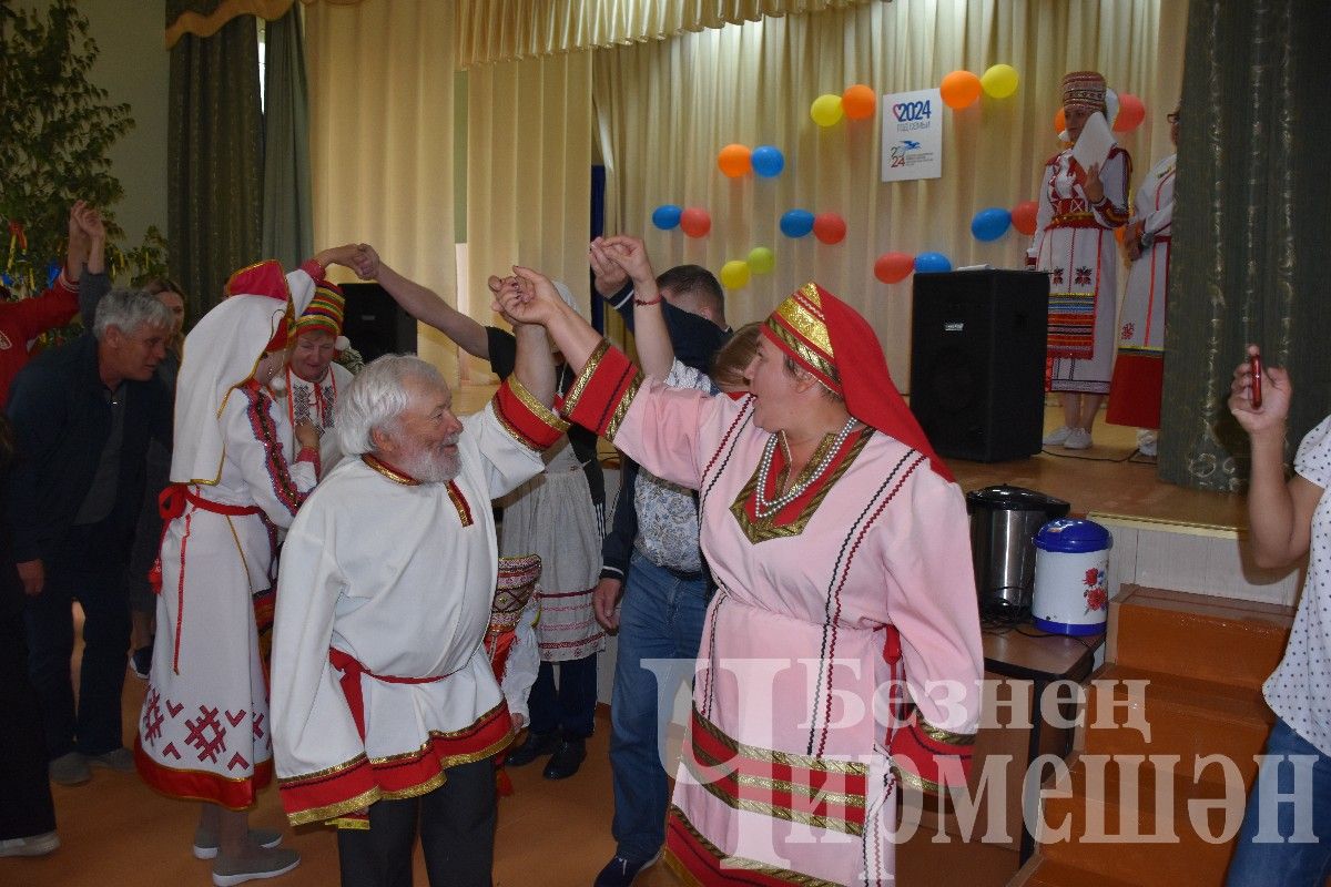 В селе Мордовское Афонькино на Троицу организовали большой праздник (ФОТОРЕПОРТАЖ)