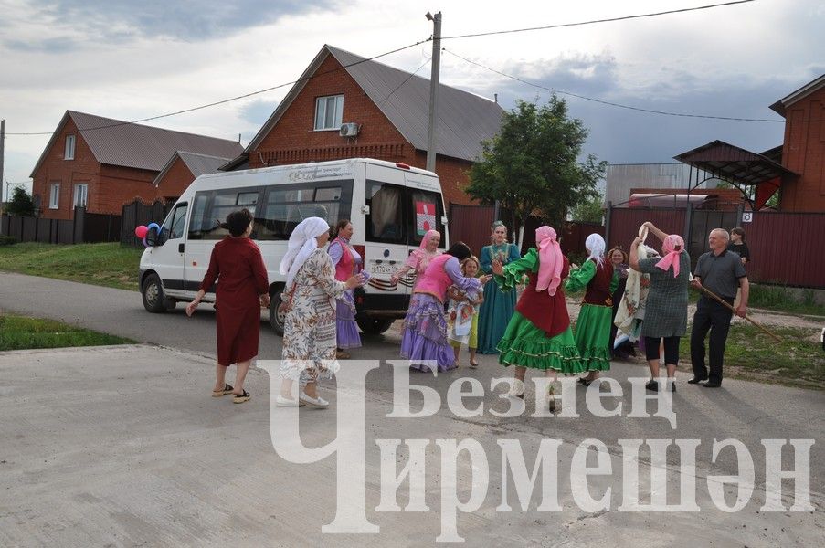 В Черемшане собирали подарки к Сабантую (ФОТОРЕПОРТАЖ)