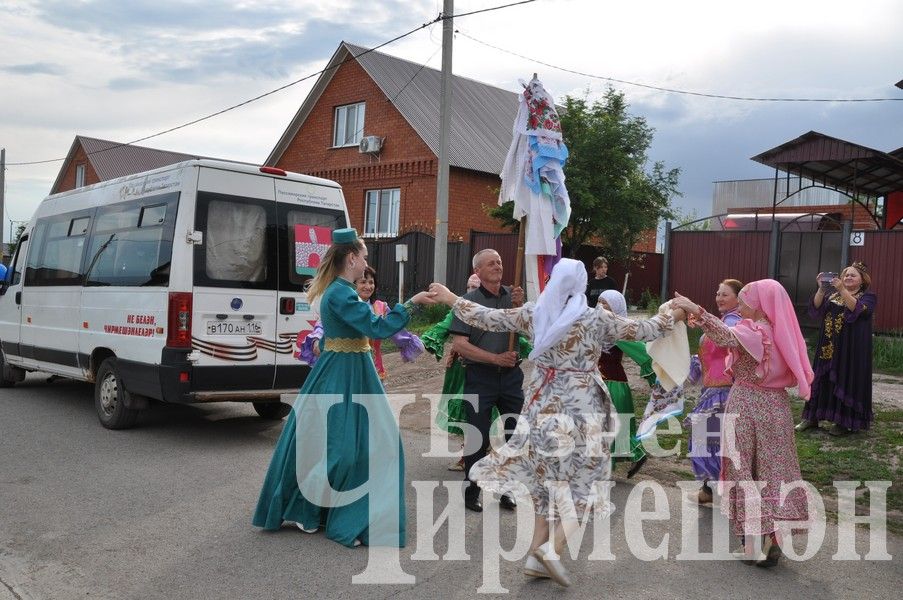 В Черемшане собирали подарки к Сабантую (ФОТОРЕПОРТАЖ)