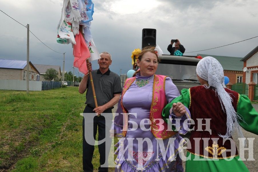 В Черемшане собирали подарки к Сабантую (ФОТОРЕПОРТАЖ)