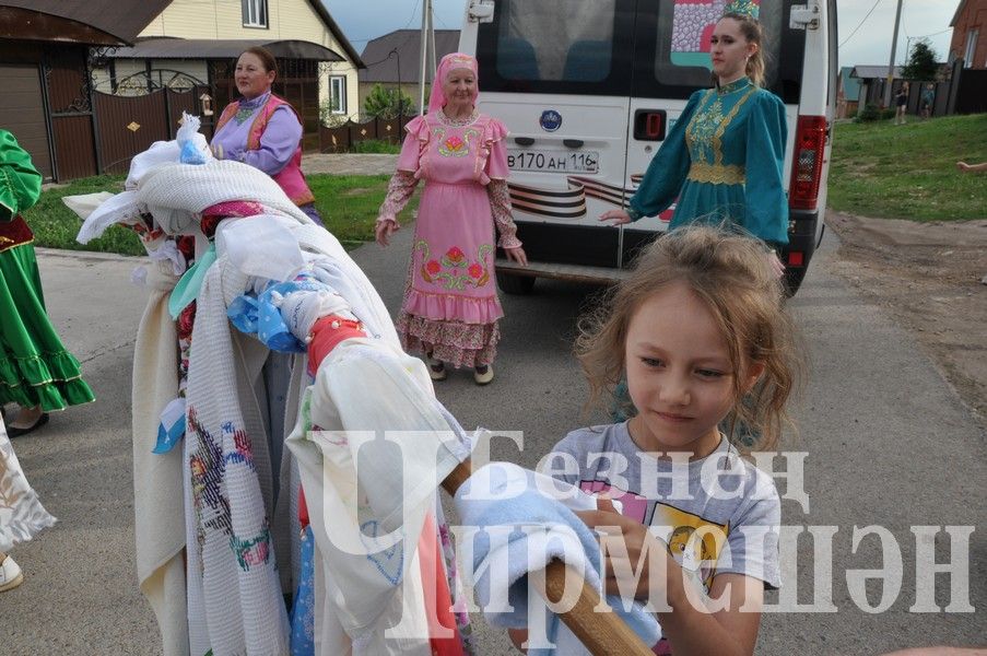 В Черемшане собирали подарки к Сабантую (ФОТОРЕПОРТАЖ)