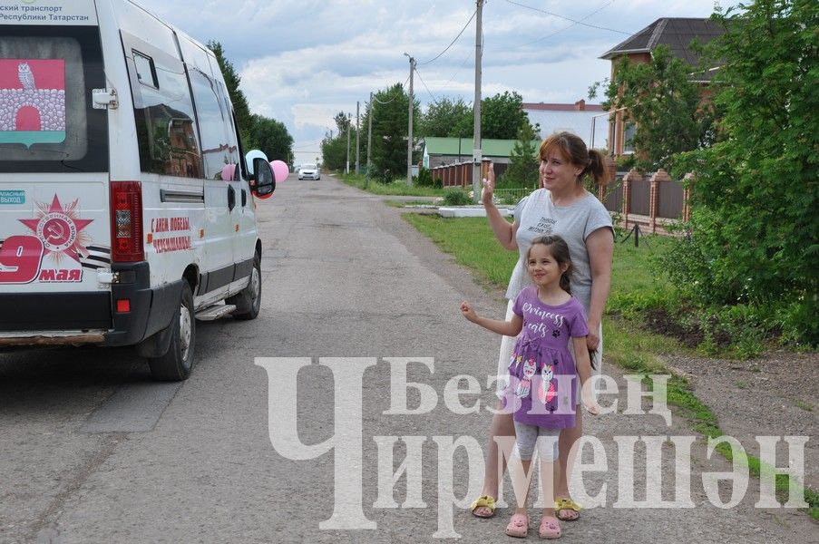 В Черемшане собирали подарки к Сабантую (ФОТОРЕПОРТАЖ)