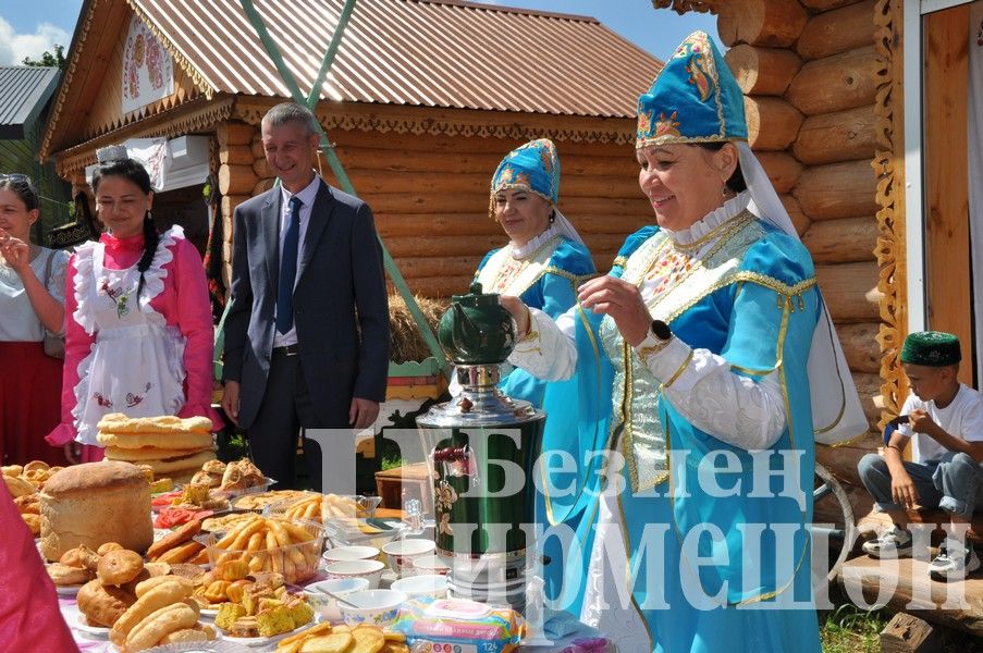 Сабантуй-2024 в Черемшане: открытие, национальные подворья, игры (ФОТОРЕПОРТАЖ)