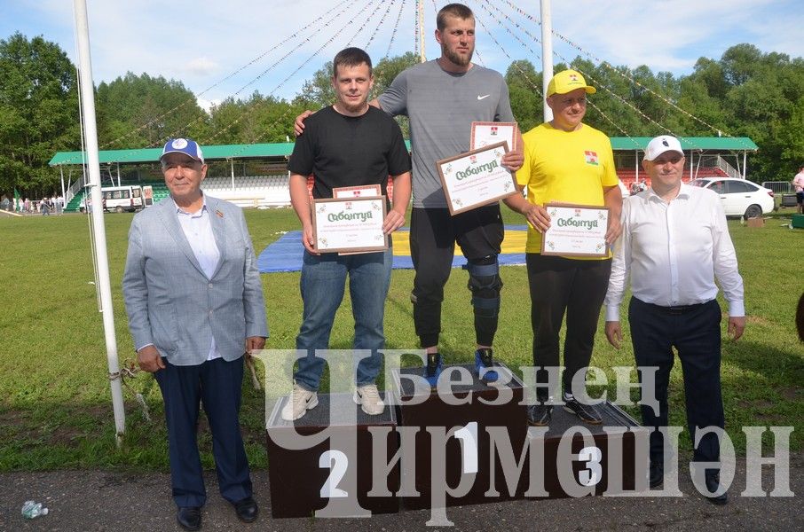 Сабантуй-2024 в Черемшане: национальная борьба корэш (ФОТОРЕПОРТАЖ)