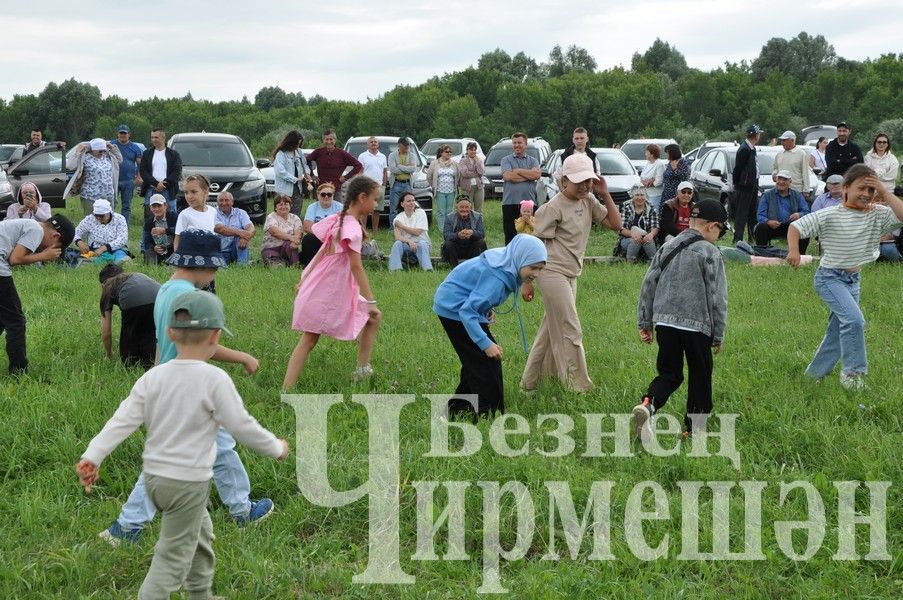 На Дне села в Яшавче батыром стал майор полиции (ФОТОРЕПОРТАЖ)