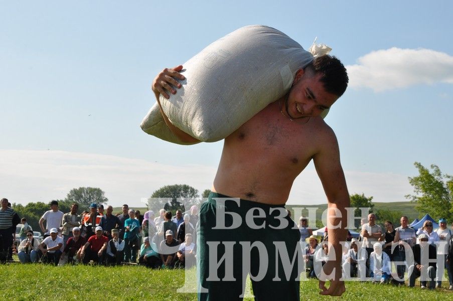 На Дне села в Яшавче батыром стал майор полиции (ФОТОРЕПОРТАЖ)