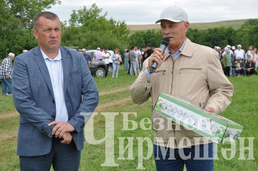 На Дне села в Яшавче батыром стал майор полиции (ФОТОРЕПОРТАЖ)