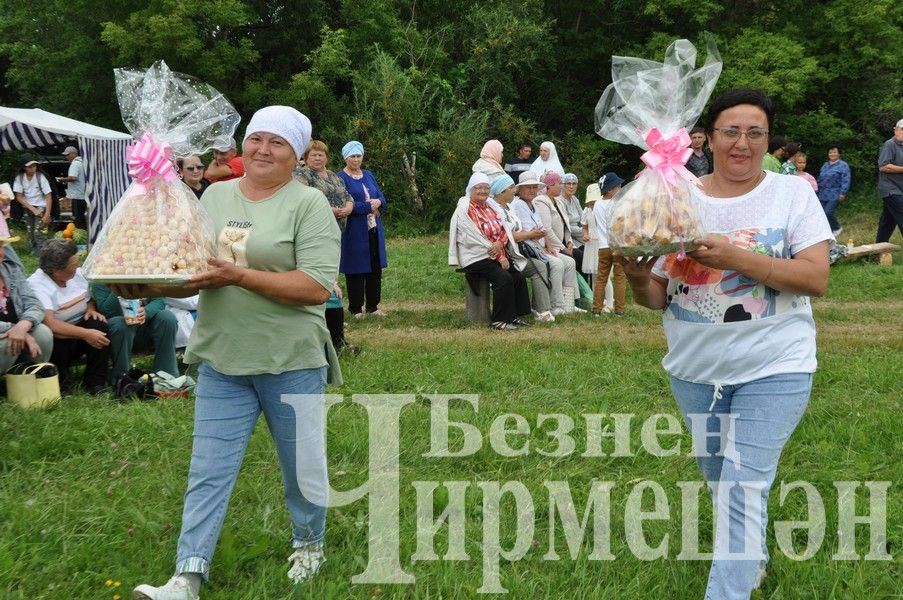 На Дне села в Яшавче батыром стал майор полиции (ФОТОРЕПОРТАЖ)